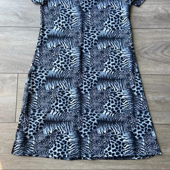 Julia Divina Leopard  Short Sleeve Stretchy Dress - Picture 6 of 12